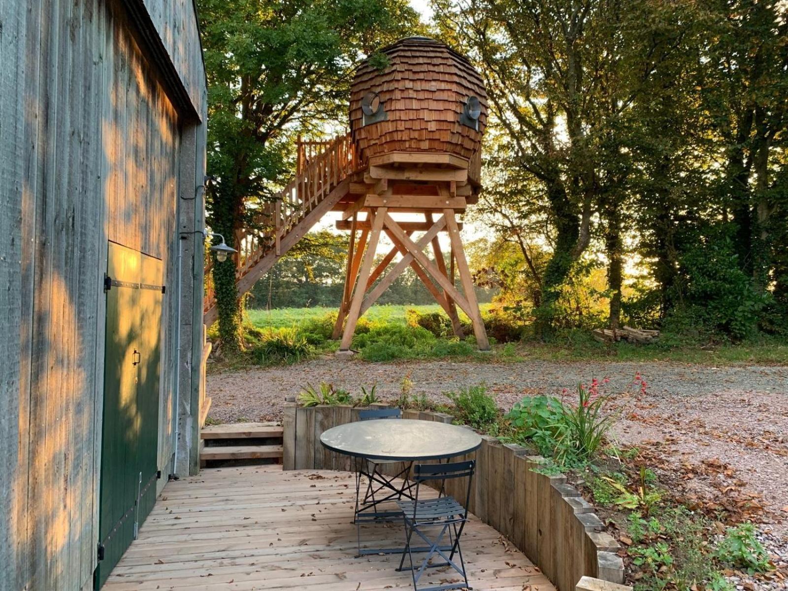La Ville Es Renais - Ferme Et Maison D'Hotes Insolite Erquy Exteriör bild
